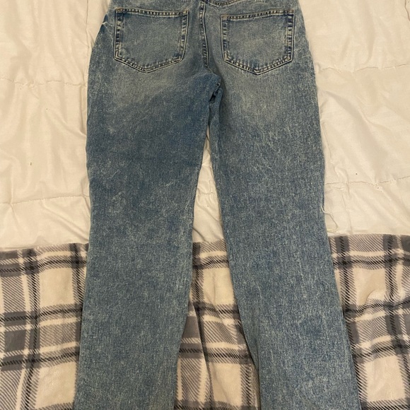 High rise Ripped jeans in good condition - Picture 2 of 2
